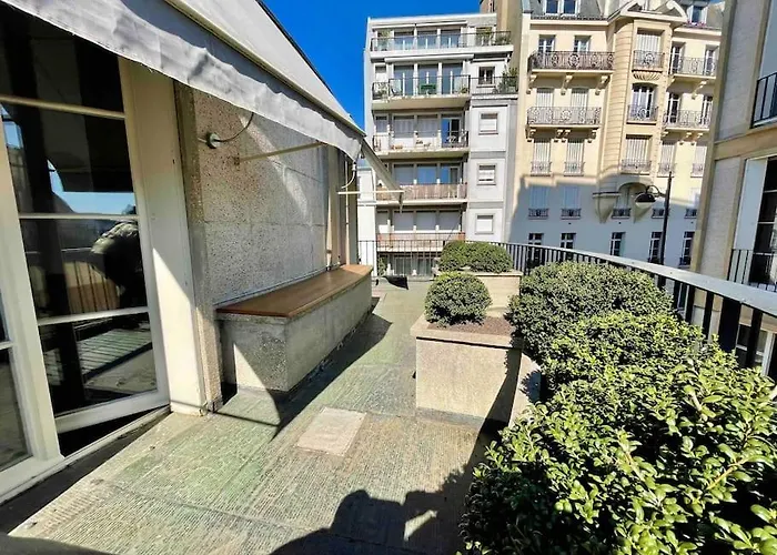 Pavillon D\'Auguste Perret