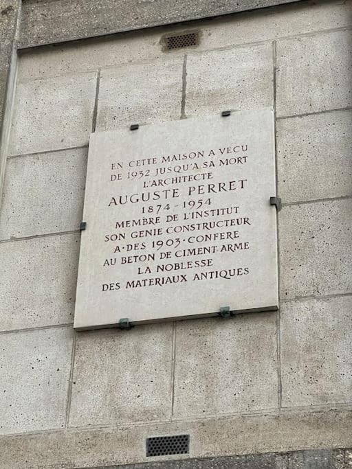 Pavillon D'auguste Perret * Parijs
